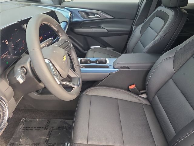 New 2026 Chevrolet Equinox EV LT w/ LPO, Blackout Package FWD image 17