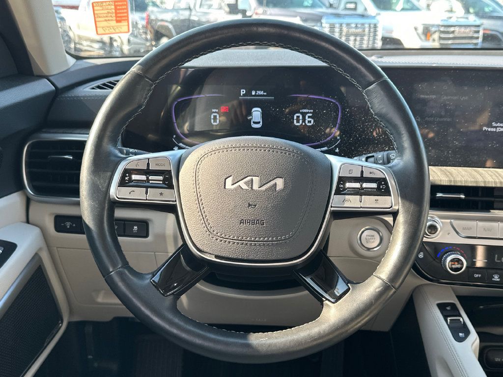 Certified 2025 Kia Telluride EX w/ EX Captain's Chair Package AWD/4WD image 26