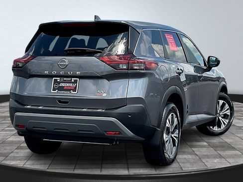 Used 2023 Nissan Rogue SV image 13