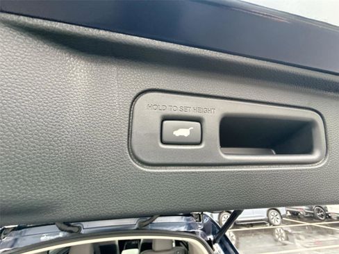 Certified 2025 Honda Pilot EX-L image 21