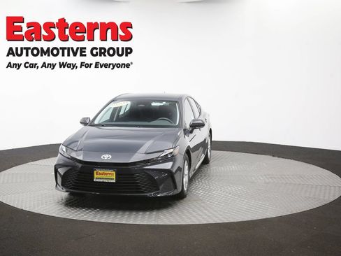 Used 2025 Toyota Camry LE FWD image 51