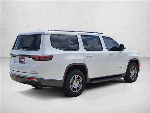 Used 2022 Jeep Wagoneer Series I w/ Convenience Group I AWD/4WD image 5
