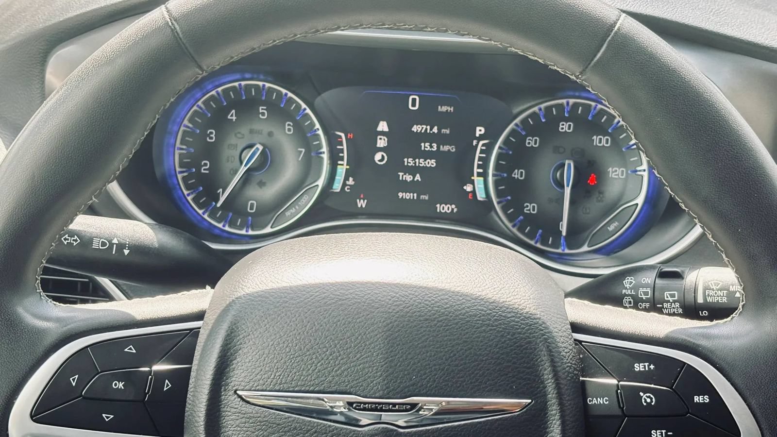 Used 2023 Chrysler Pacifica Touring-L FWD image 16