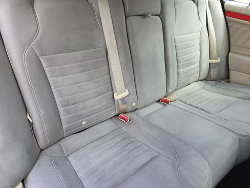 Used 2014 Ford Taurus SE FWD image 15