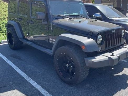 Used 2015 Jeep Wrangler Unlimited Sport w/ Quick Order Package 24S AWD/4WD image 2