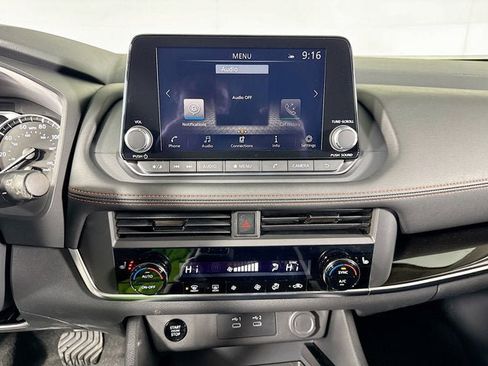 New 2026 Nissan Rogue SV AWD/4WD image 13