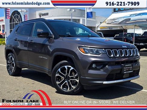 Certified 2024 Jeep Compass Limited AWD/4WD image 1