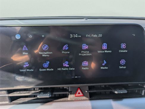 Used 2024 Kia Sportage EX image 22