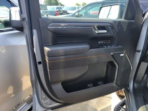 Used 2024 GMC Sierra 1500 AT4 w/ Technology Package image 18