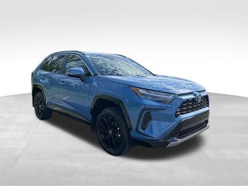 Certified 2024 Toyota RAV4 SE w/ Convenience Package AWD/4WD image 7