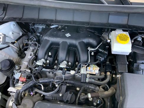 Used 2024 Nissan Pathfinder SV FWD image 30