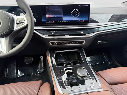 New 2026 BMW X5 xDrive40i w/ M Sport Package AWD/4WD image 19
