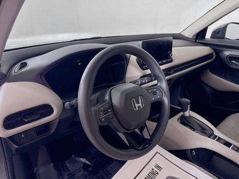 Used 2023 Honda HR-V LX image 4