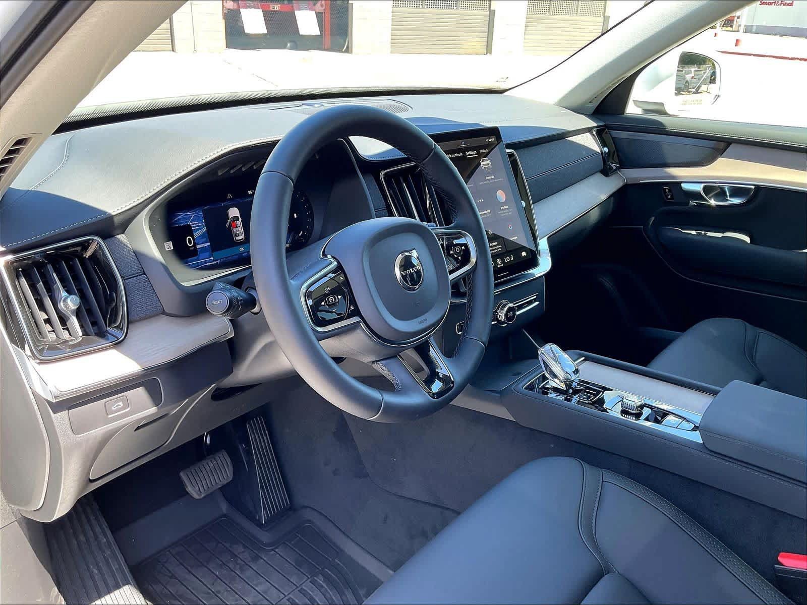 New 2027 Volvo XC90 B6 Plus AWD/4WD image 8