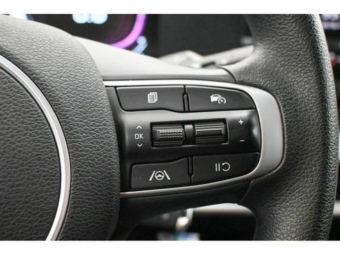 Used 2023 Kia Sportage LX image 35