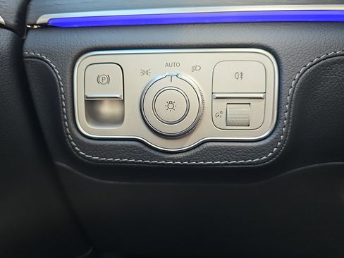 New 2026 Mercedes-Benz GLS 450 4MATIC image 27