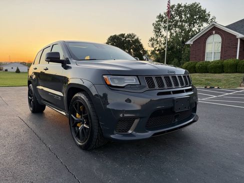 Used 2018 Jeep Grand Cherokee Trackhawk AWD/4WD image 10