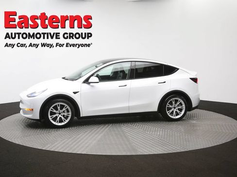 Used 2021 Tesla Model Y Long Range AWD/4WD image 54