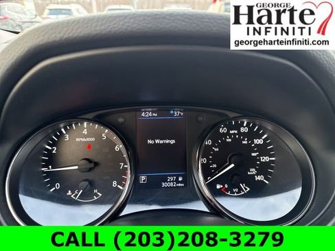 Used 2019 Nissan Rogue SV w/ Premium Package image 13