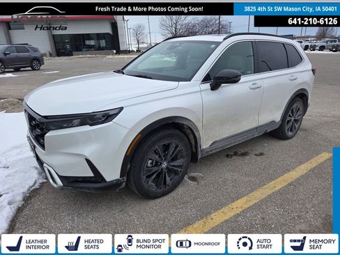 Used 2025 Honda CR-V Sport Touring image 1