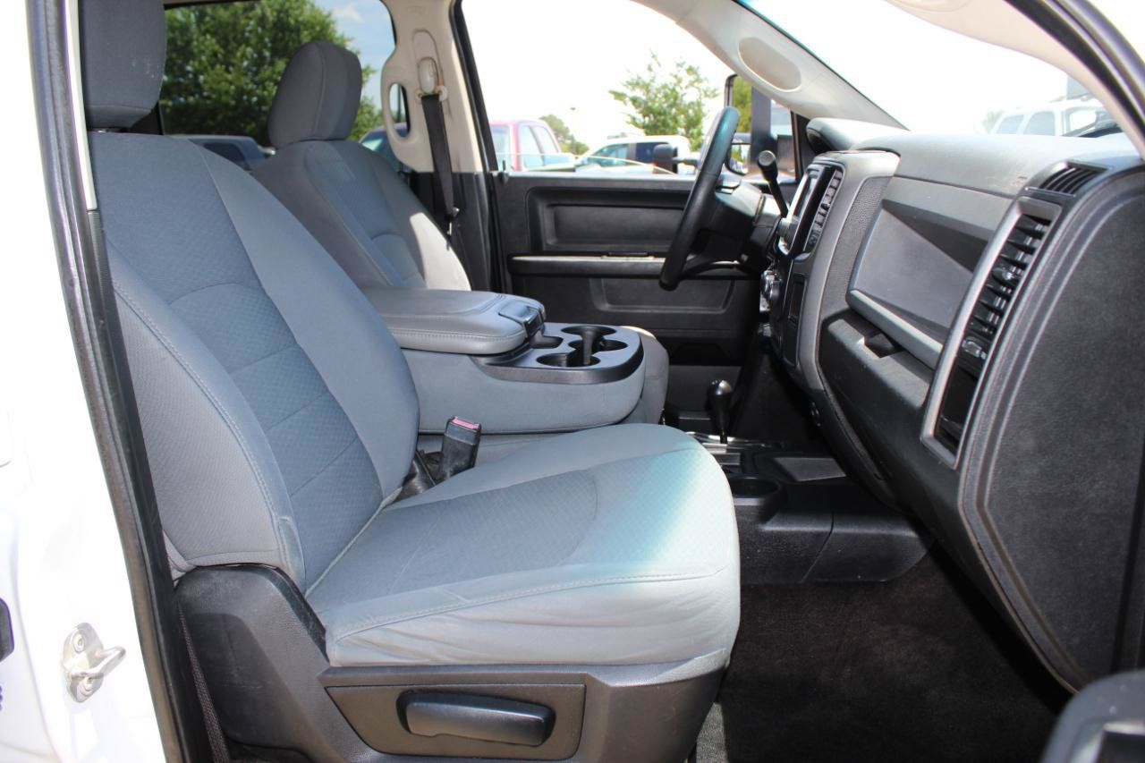 Used 2014 RAM 2500 Tradesman w/ Chrome Appearance Group AWD/4WD image 18
