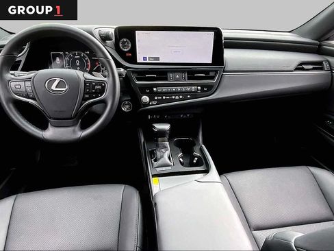 Used 2025 Lexus ES 350 w/ Premium Package FWD image 13