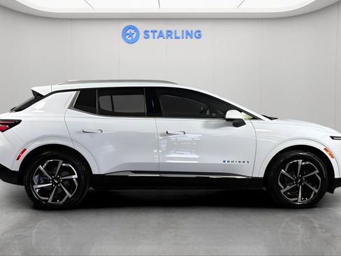 Used 2024 Chevrolet Equinox EV LT FWD image 12