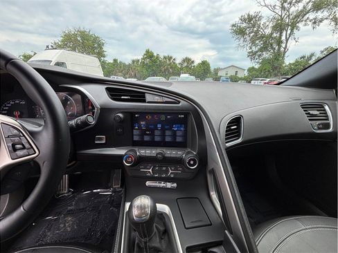 Used 2017 Chevrolet Corvette Grand Sport w/ Grand Sport Heritage Package RWD image 11