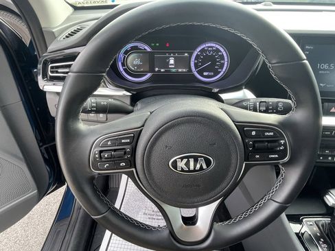 Used 2020 Kia Niro LXS image 13