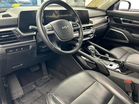Used 2024 Kia Telluride S FWD image 13