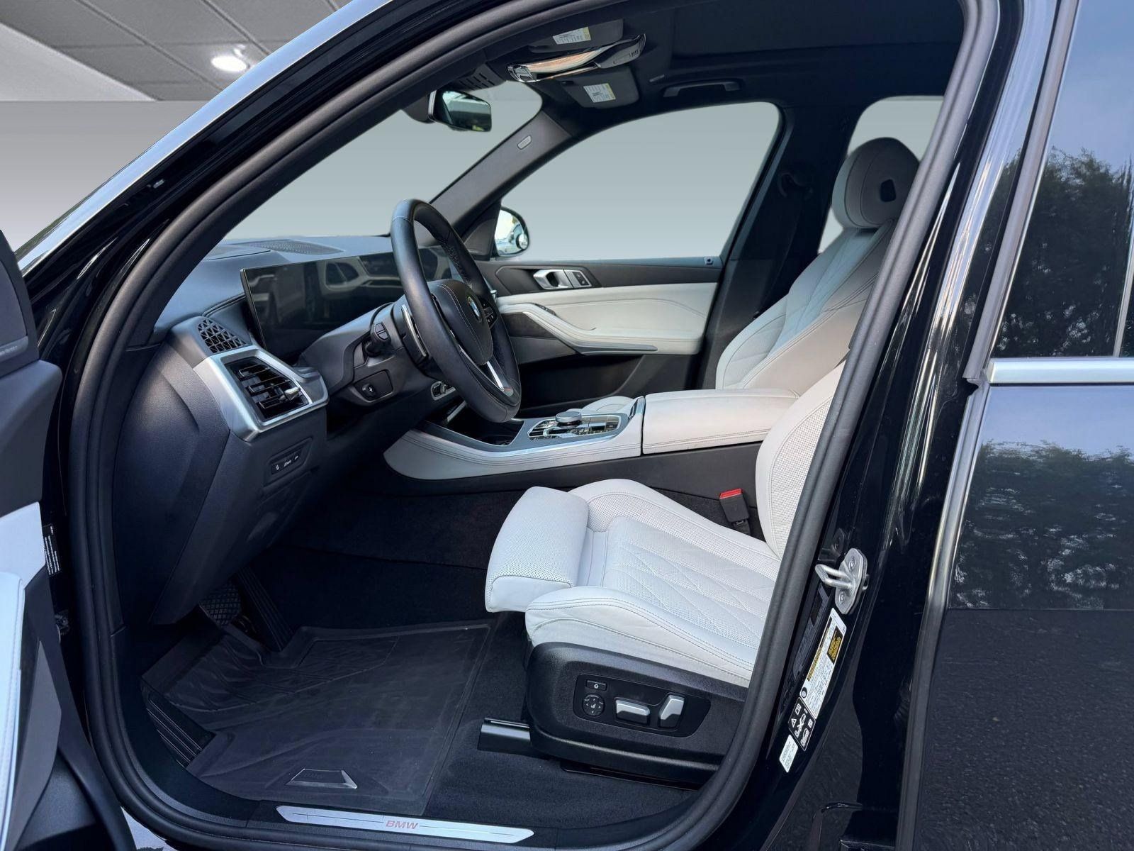 Certified 2024 BMW X5 xDrive40i w/ Premium Package AWD/4WD image 5