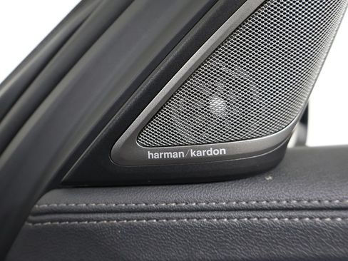 Used 2021 BMW 750i xDrive w/ M Sport Package AWD/4WD image 45