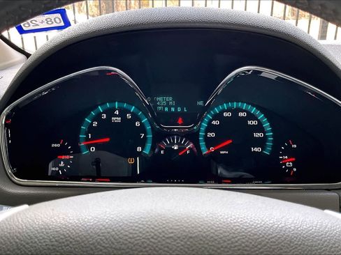 Used 2017 Chevrolet Traverse Premier image 25