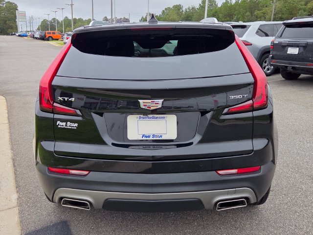 Used 2023 Cadillac XT4 Premium Luxury FWD image 12