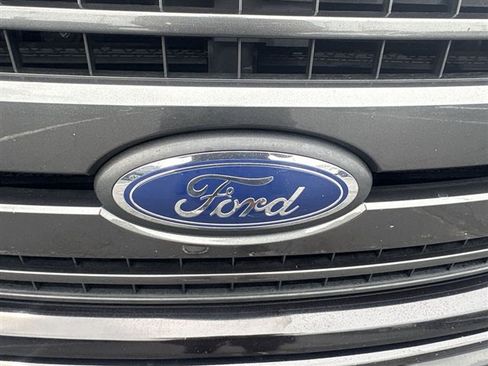 Used 2019 Ford F150 XLT w/ Equipment Group 302A Luxury AWD/4WD image 29