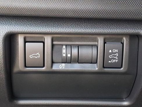 Used 2026 Subaru Forester Premium AWD/4WD image 26