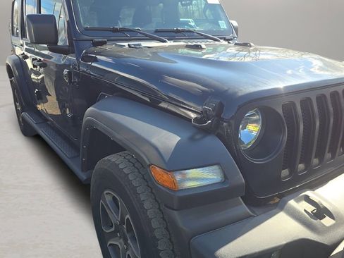 Used 2022 Jeep Wrangler Unlimited Sport AWD/4WD image 3
