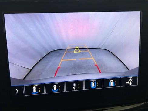 Used 2021 Chevrolet Traverse Premier w/ Redline Edition image 22