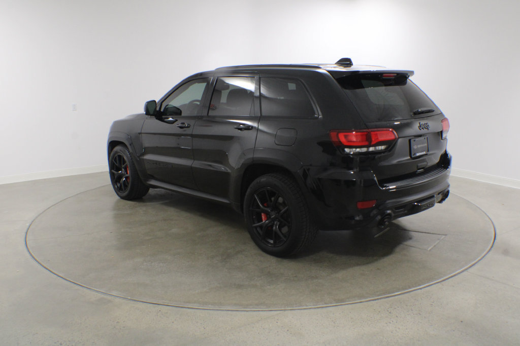 Used 2021 Jeep Grand Cherokee SRT w/ Trailer Tow Group IV AWD/4WD image 2