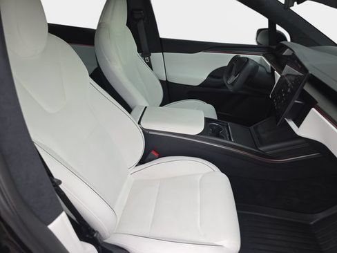 Used 2026 Tesla Model X Plaid AWD/4WD image 12