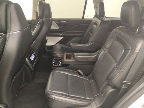 Used 2021 Lincoln Aviator Reserve w/ Equipment Group 201A RWD image 18