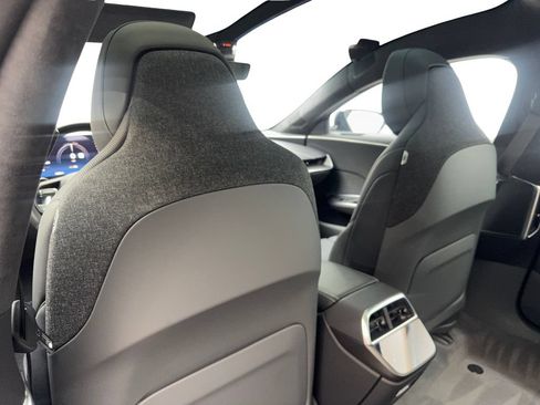 Used 2023 Lucid Air Touring AWD/4WD image 35