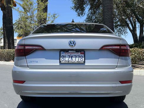 Used 2021 Volkswagen Jetta SE FWD image 45