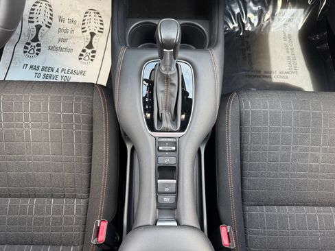 Used 2024 Honda HR-V Sport image 27