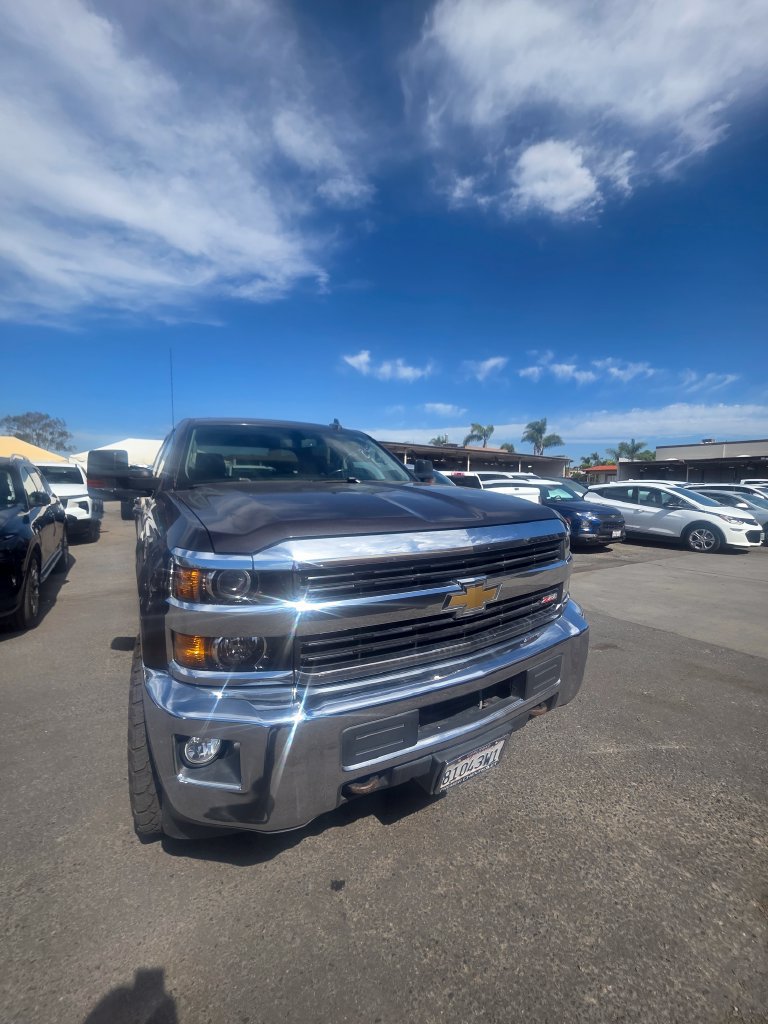 Used 2015 Chevrolet Silverado 2500 LT w/ LT Convenience Package AWD/4WD image 2
