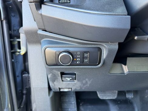 New 2025 Ford Bronco Badlands image 15