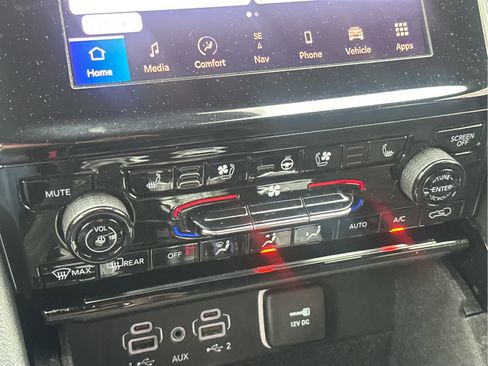 Used 2022 Jeep Grand Cherokee Trailhawk image 41