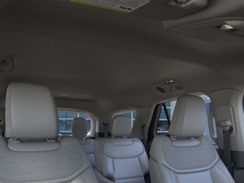 New 2026 Ford Explorer Active RWD image 22