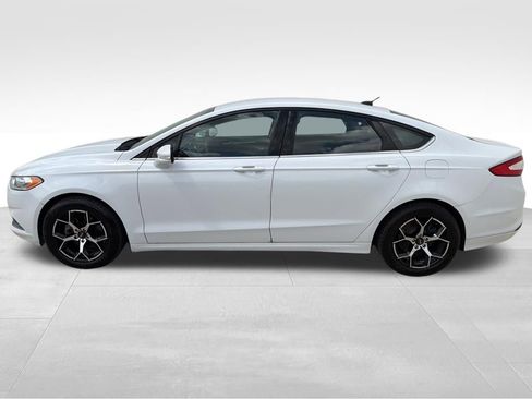 Used 2013 Ford Fusion SE image 4