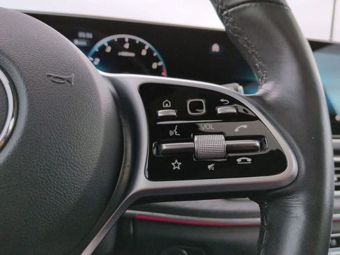 Used 2022 Mercedes-Benz GLE 350 4MATIC image 25